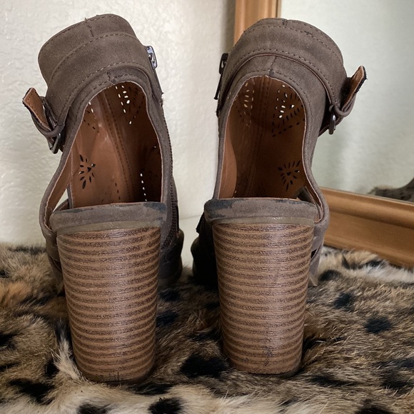 Block heels - Picture 4 of 7